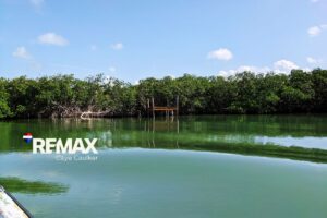 Waterfront Parcel in Caye Caulker For Sale