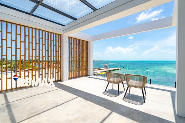 Caye Caulker beachfront home for sale